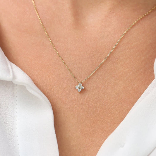 Dainty Gold Flower Necklace